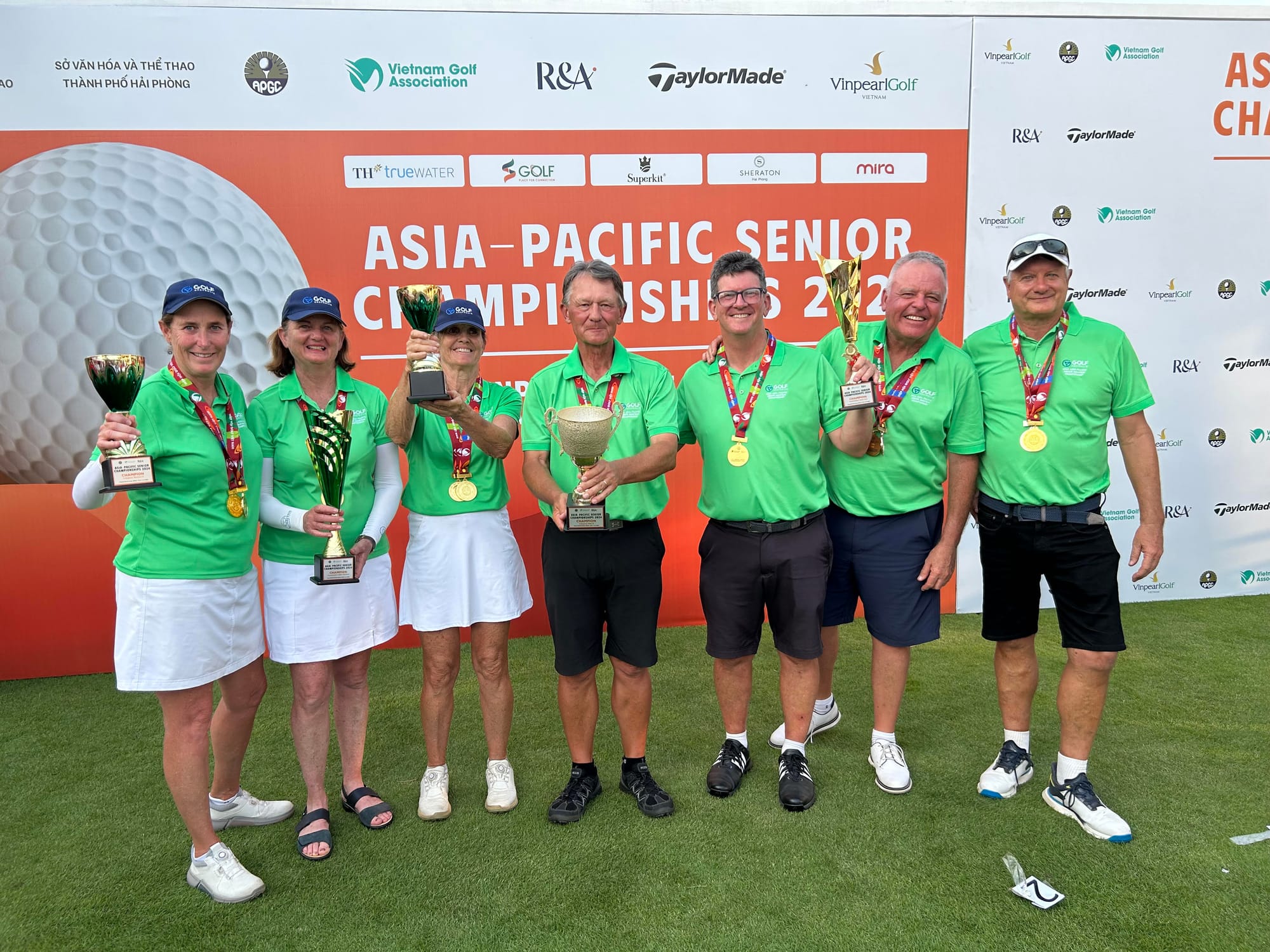 Individual Glory to Heo and Herbert; Team Titles Remain in Australia's Grasp