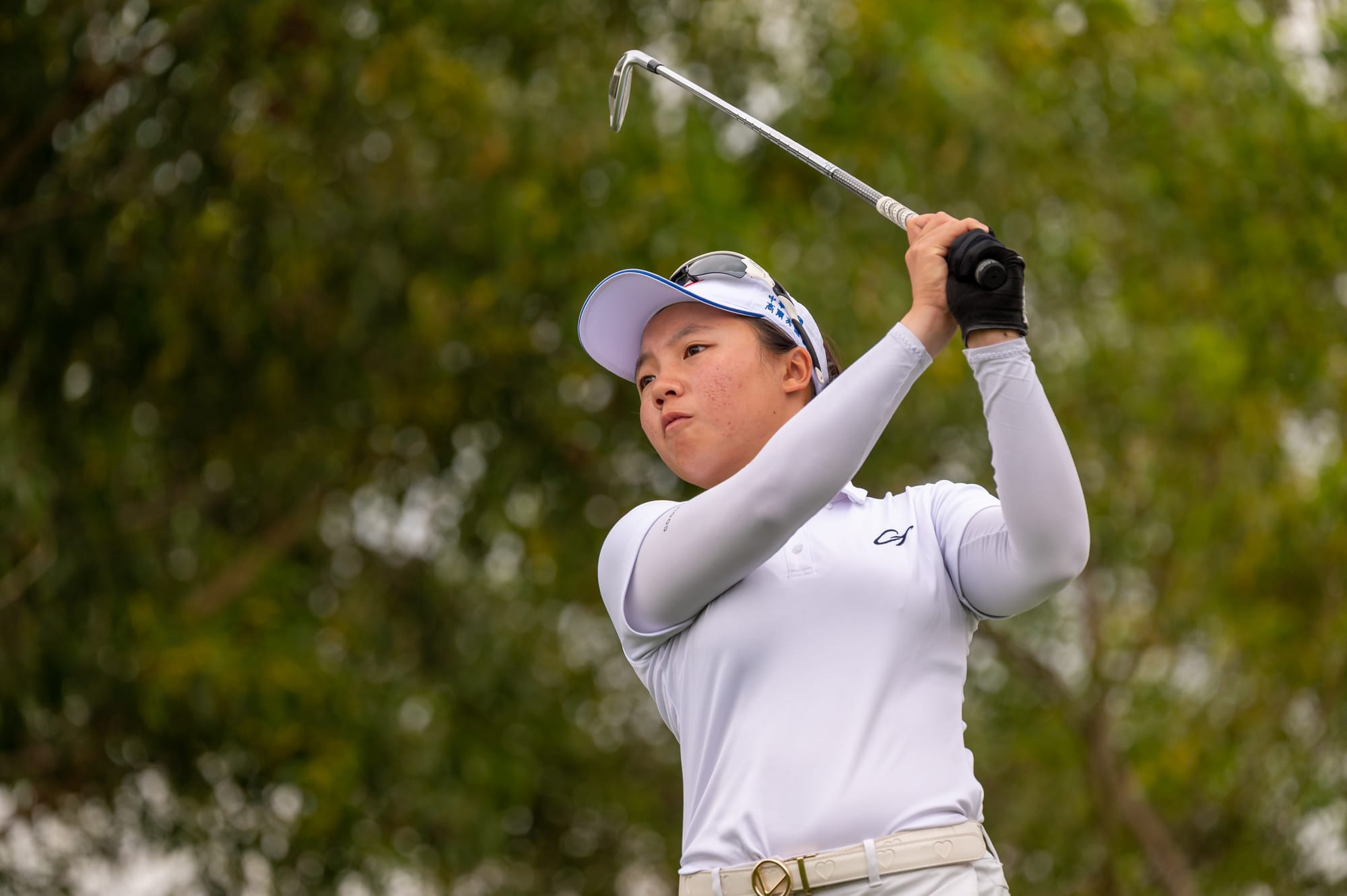 Laid Back Huang Unfazed by High-Profile Challenges