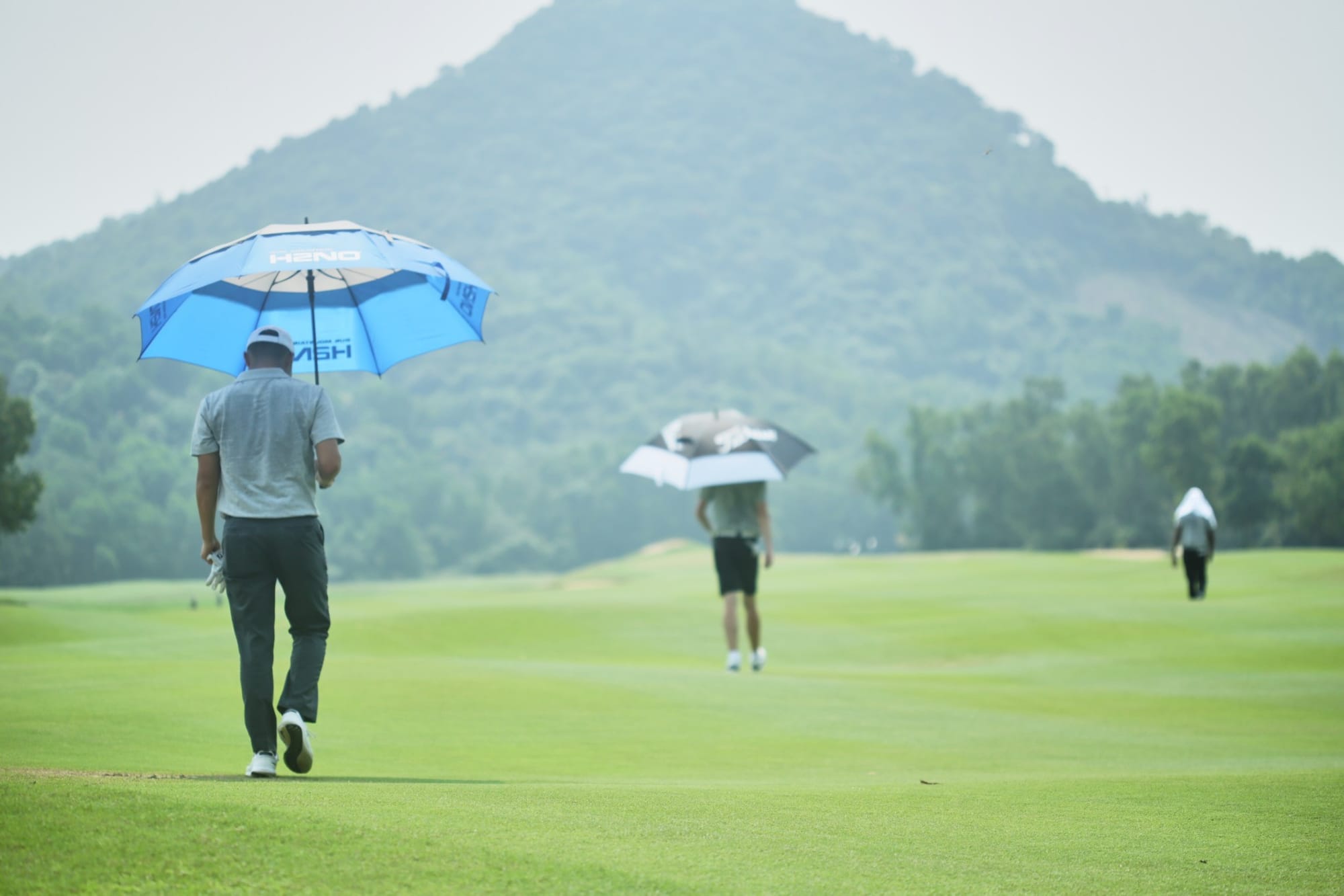 Guide to Safe Golfing Under Covid-19