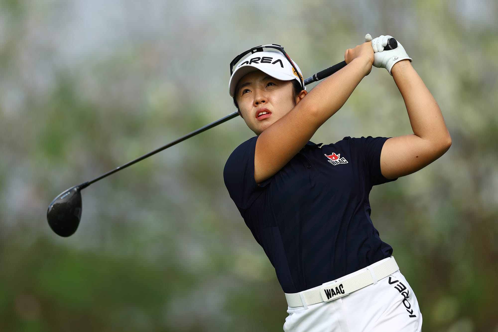 Yang Makes Herself at Home in Australia