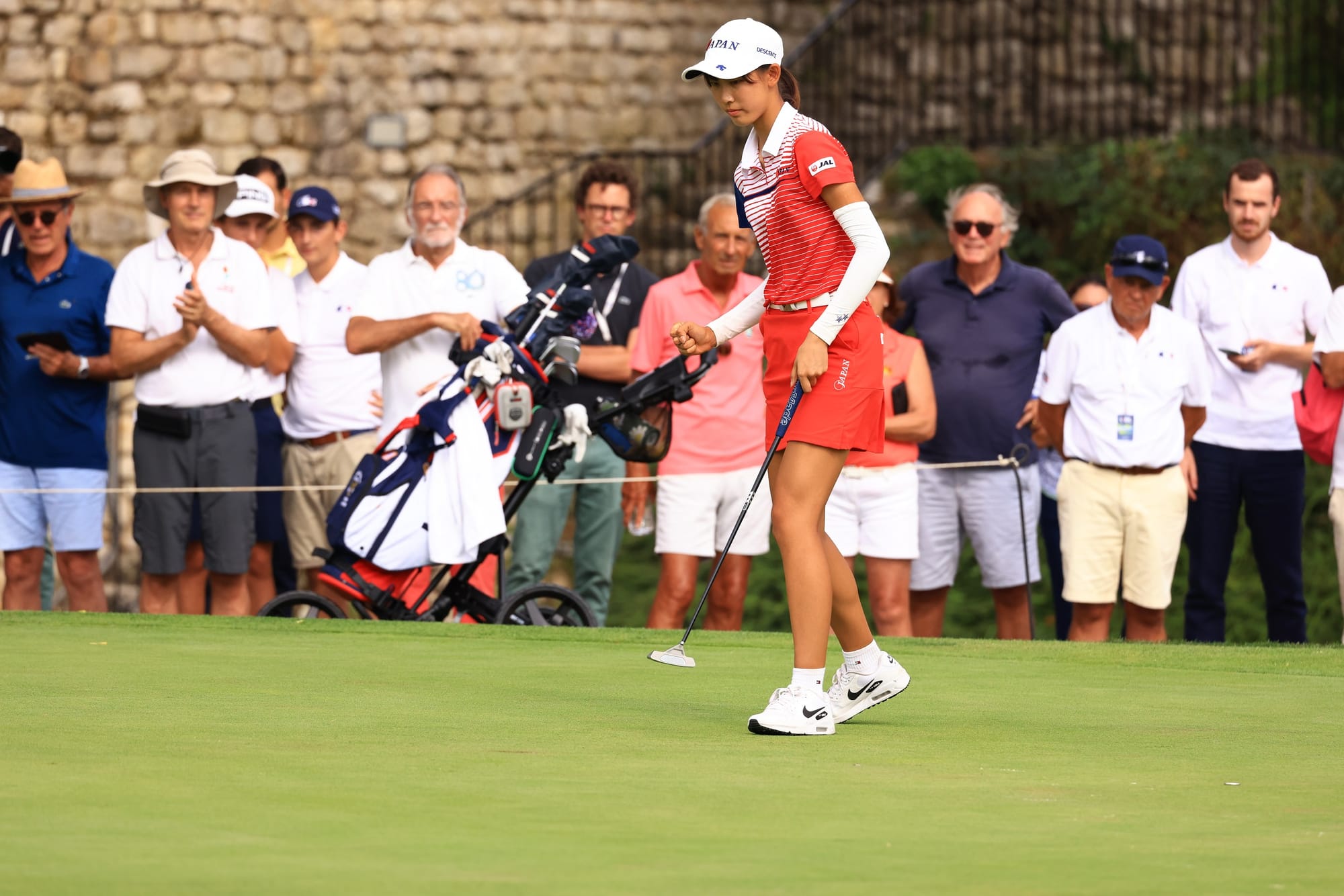 Baba Fires 67 to Lift Japan Into Contention