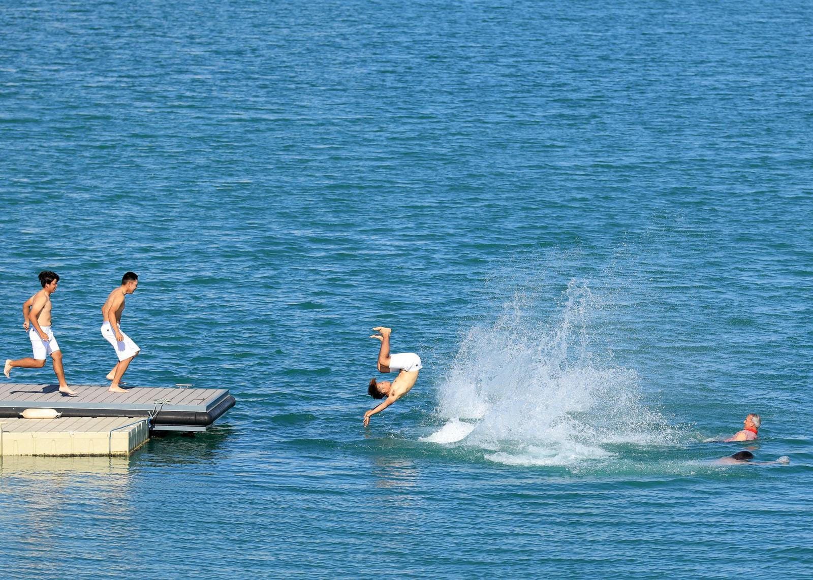 APGC Captains Narain and McKee Make a Splash!