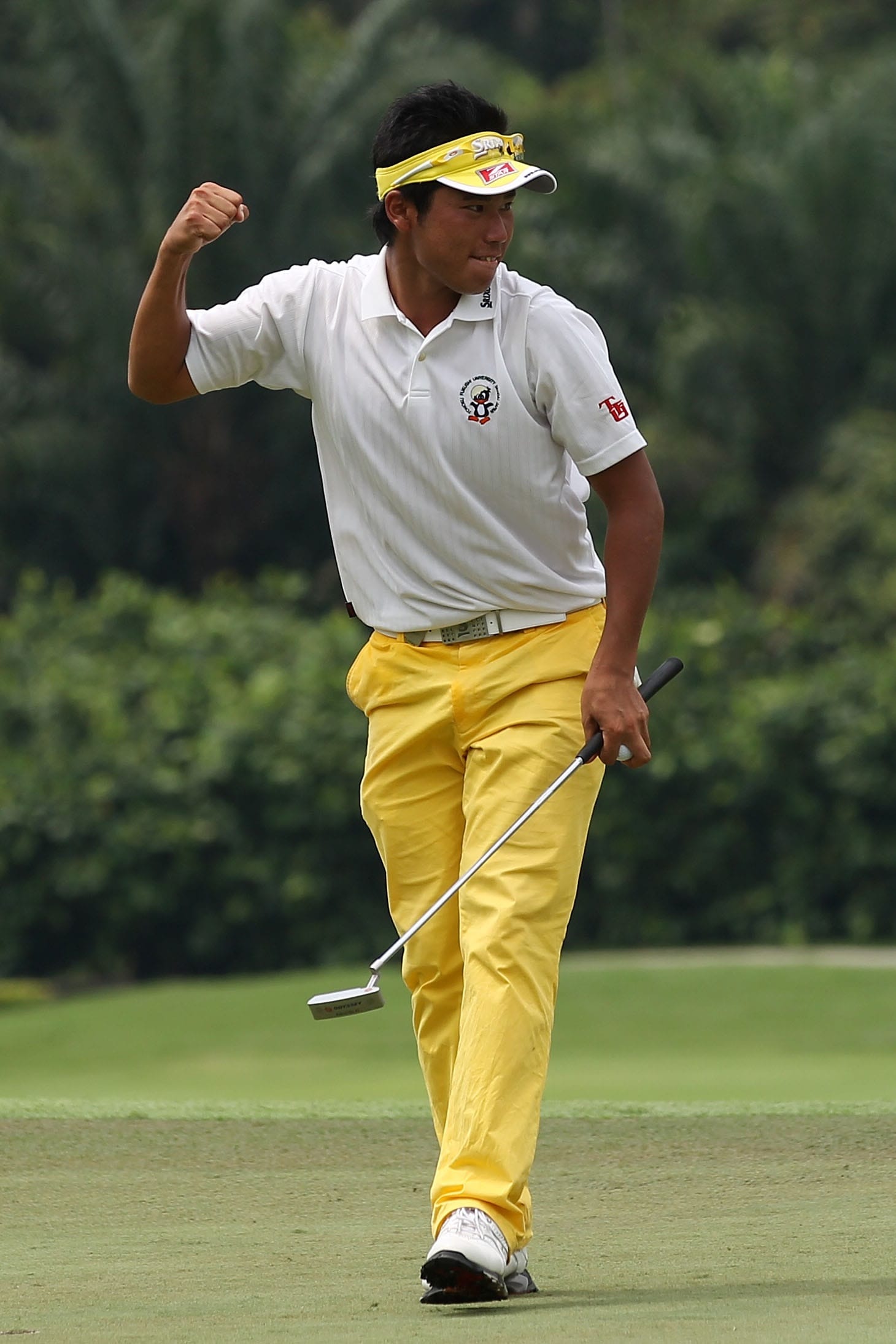 Hideki Matsuyama celebrates one of his five final-round birdies.