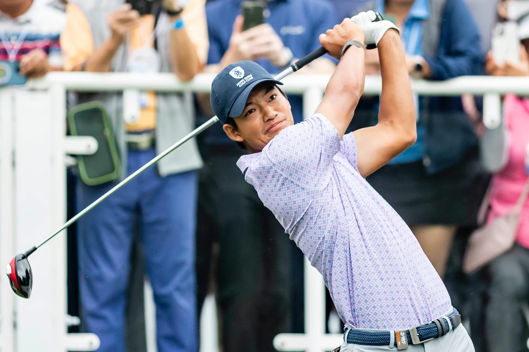 Inspired Kho Seizes Half-Way Lead in Hangzhou