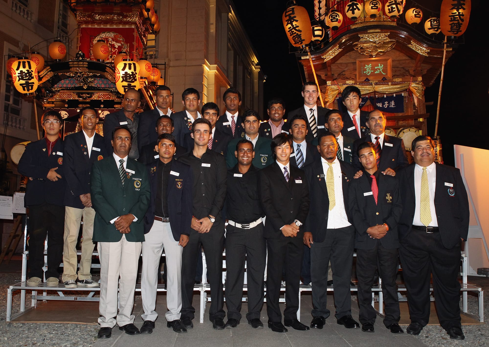 Participants pose for a picture with Japan golf's pin-up boy Ryo Ishikawa during the Gala Reception at Hikawa Shrine.