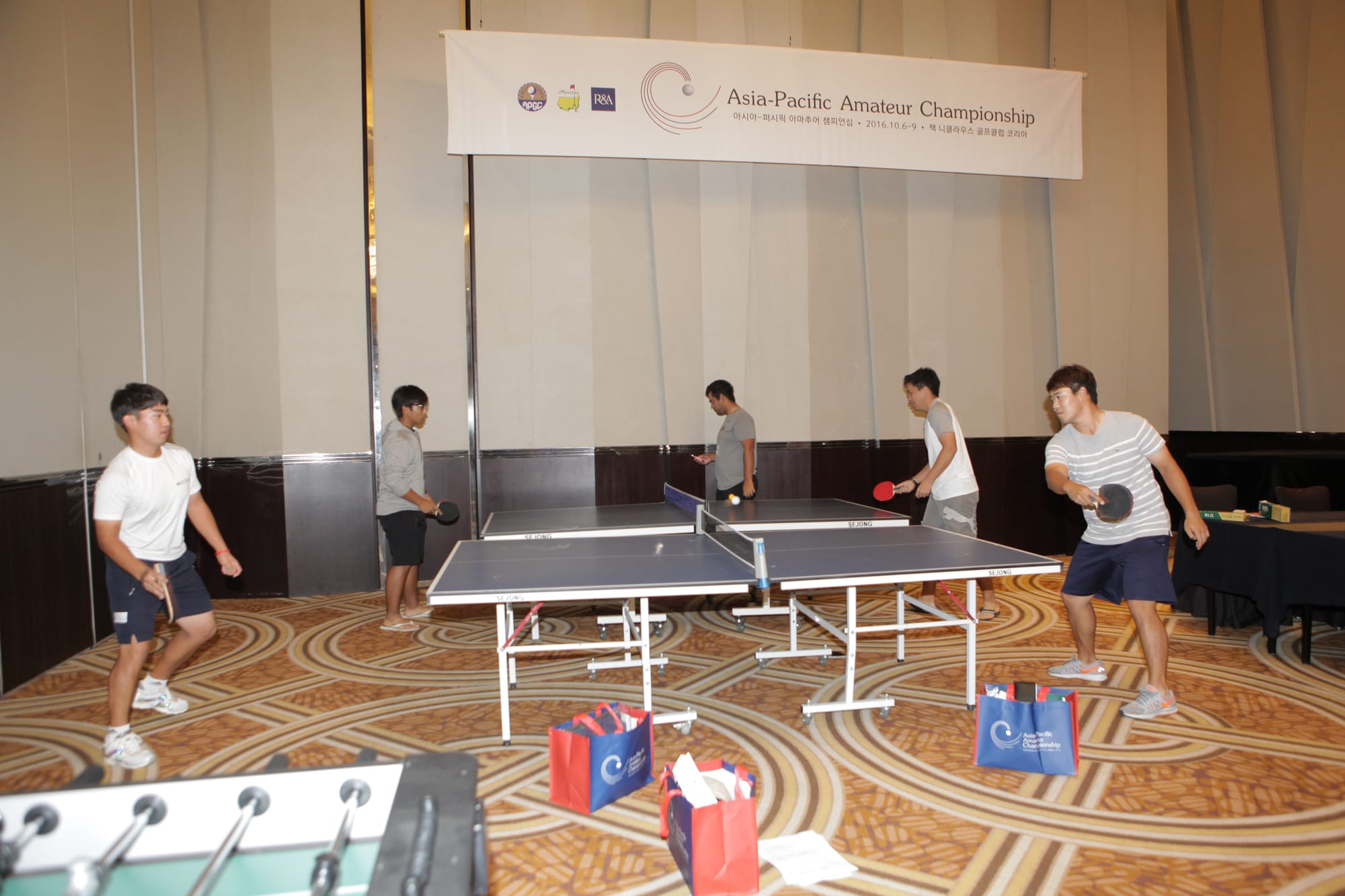 Between rounds, players showed off their table tennis prowess.