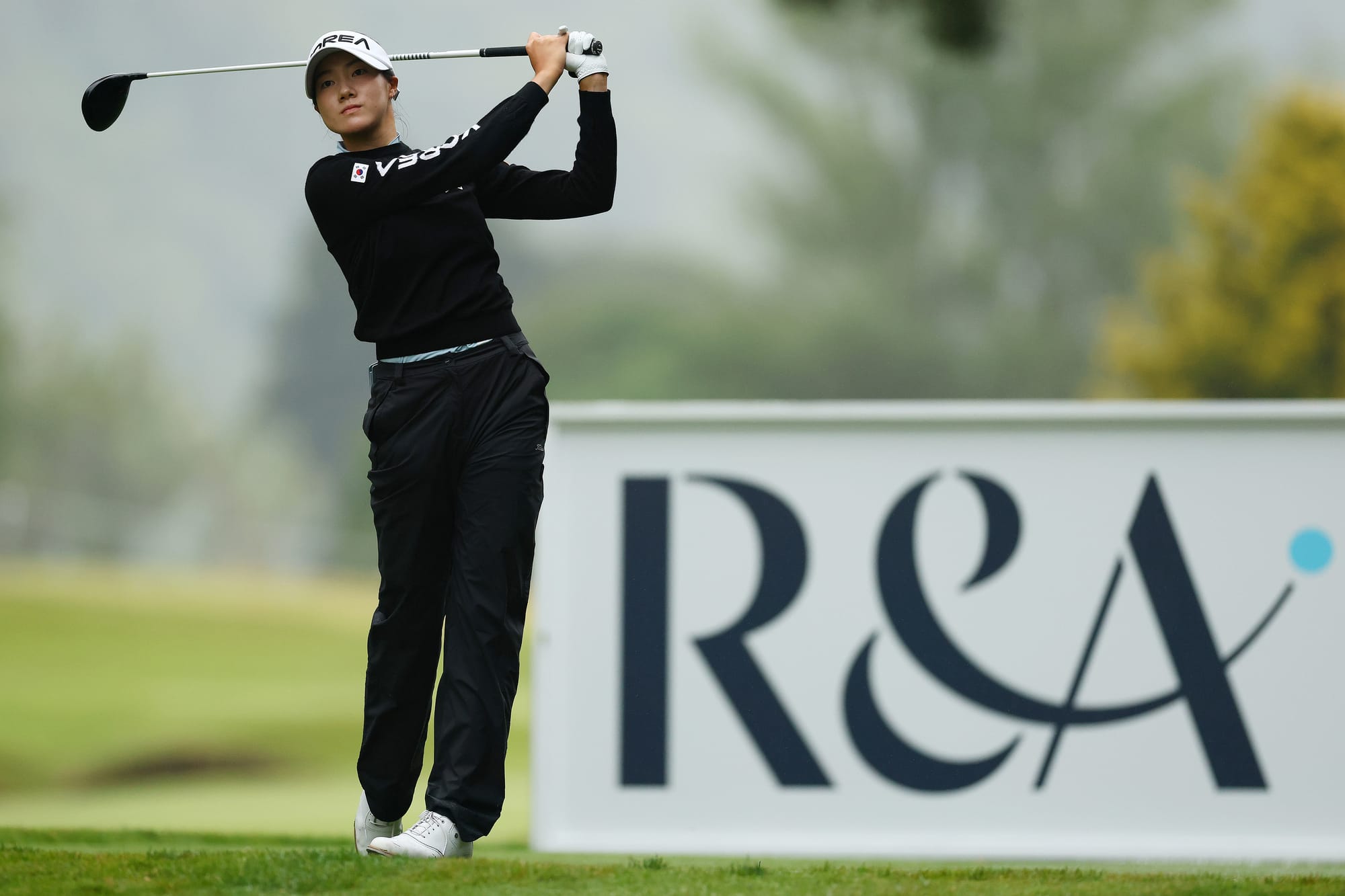 Yang Extends Advantage at Royal Wellington